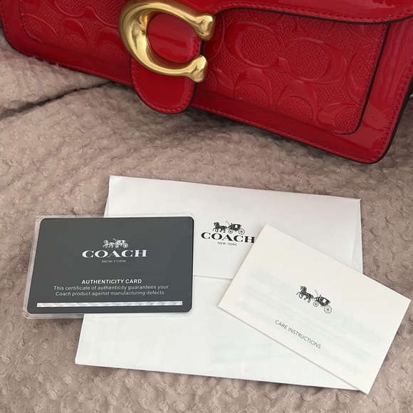 Red patent coach tabby - Picture 4 of 4